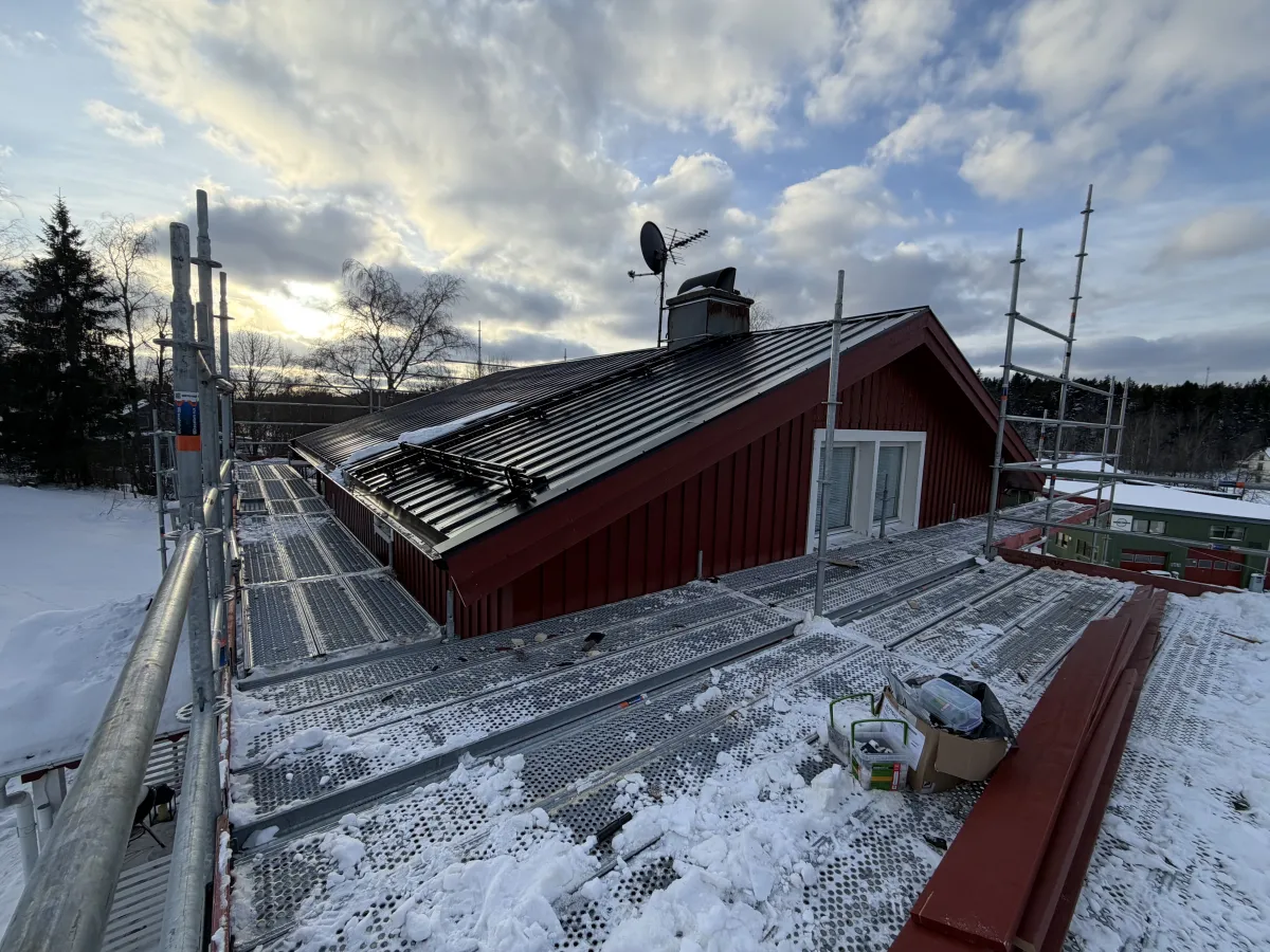 Takbyte & underhåll