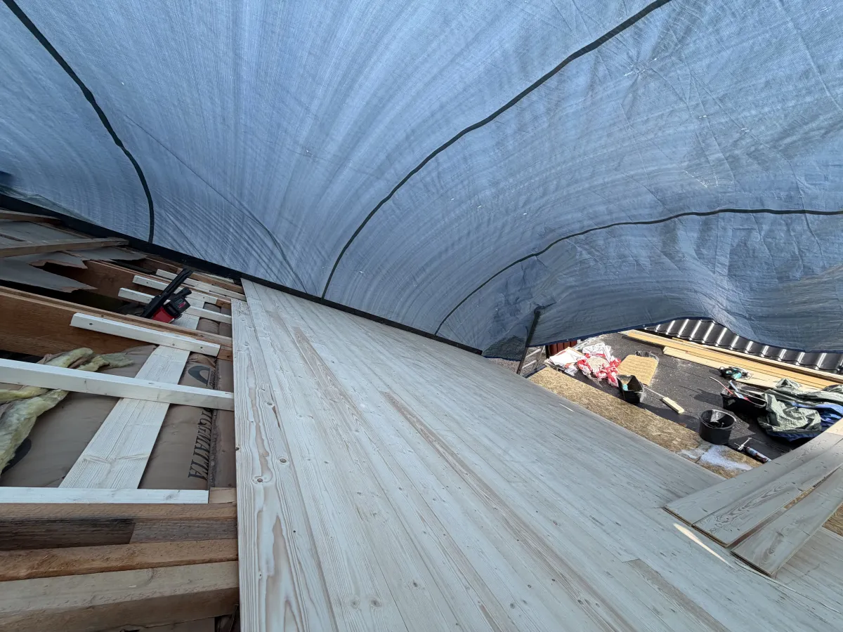 Takbyte & underhåll